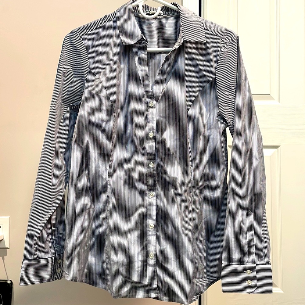 Express women’s long sleeve blouse